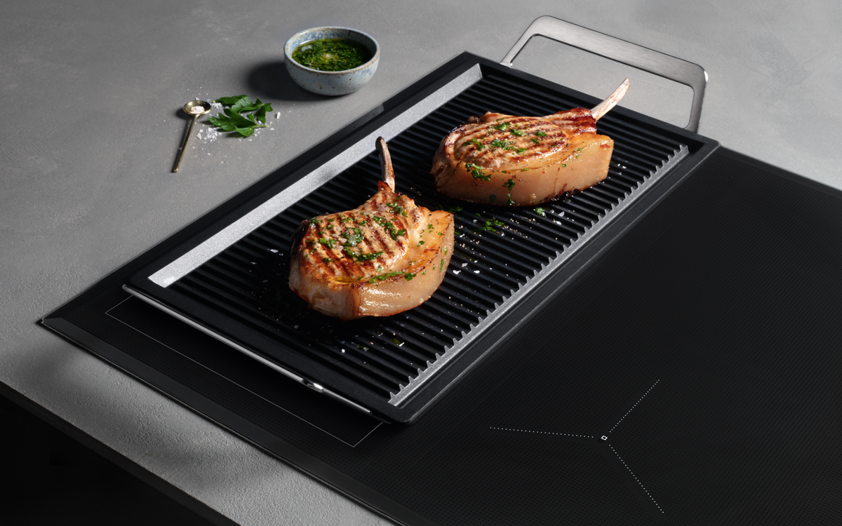10 Year AEG Manufacturer's Warranty* On TotalFlex Induction Cooktop Plus Save $500 at Hart & Co