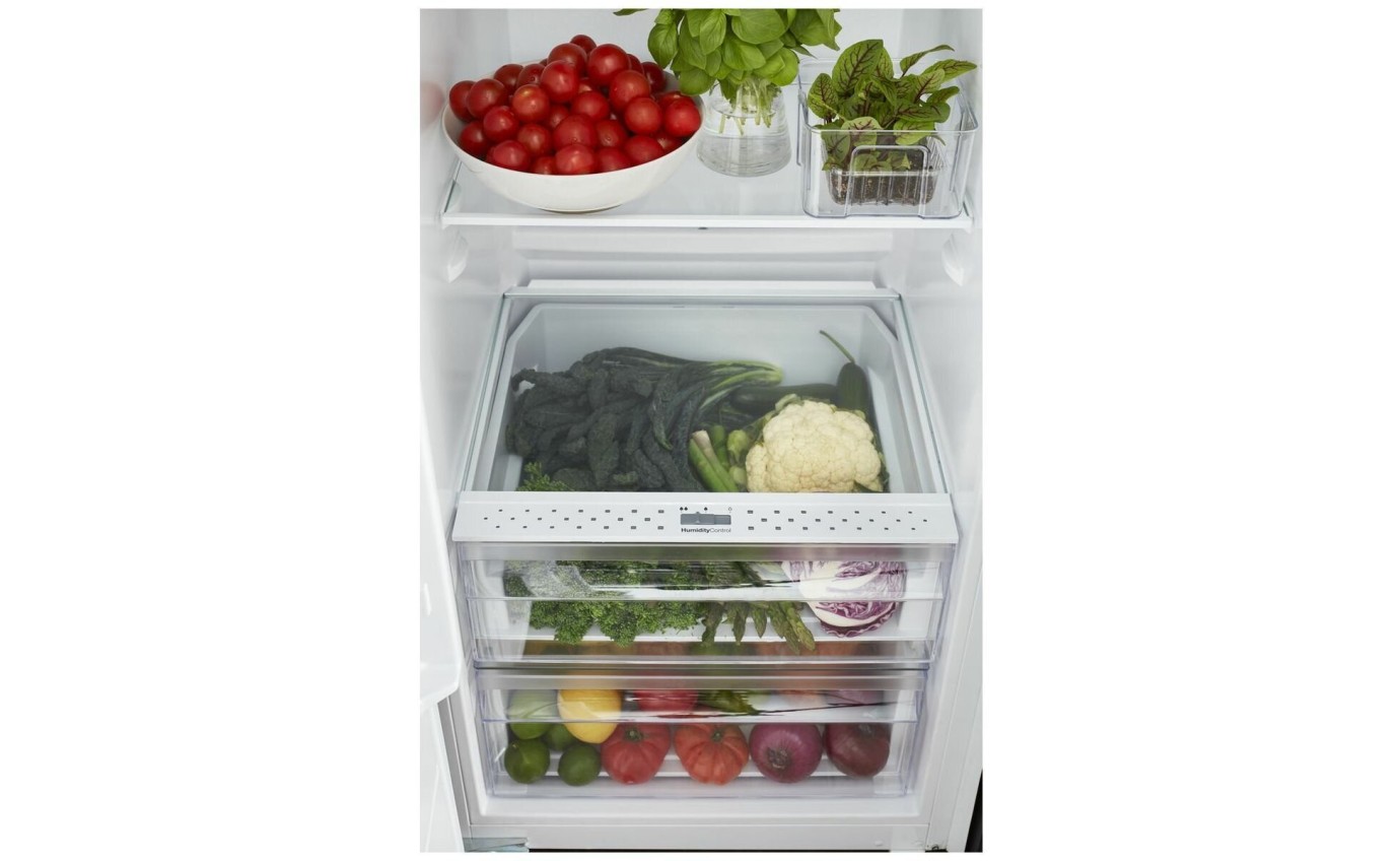 Smeg 294L Universale Integrated Refrigerator SABI303FR