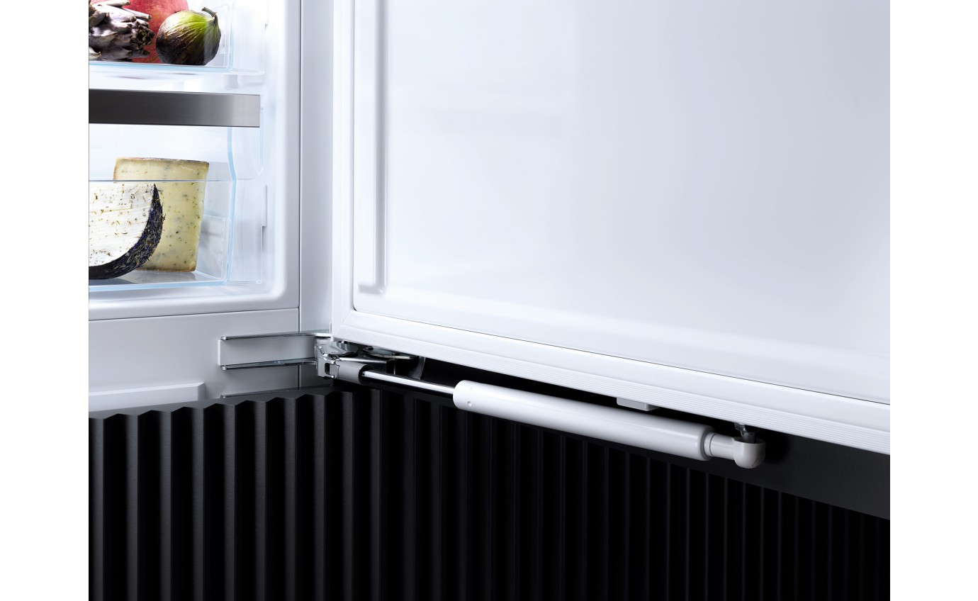 Miele 213L Integrated Upright Freezer FNS7794E