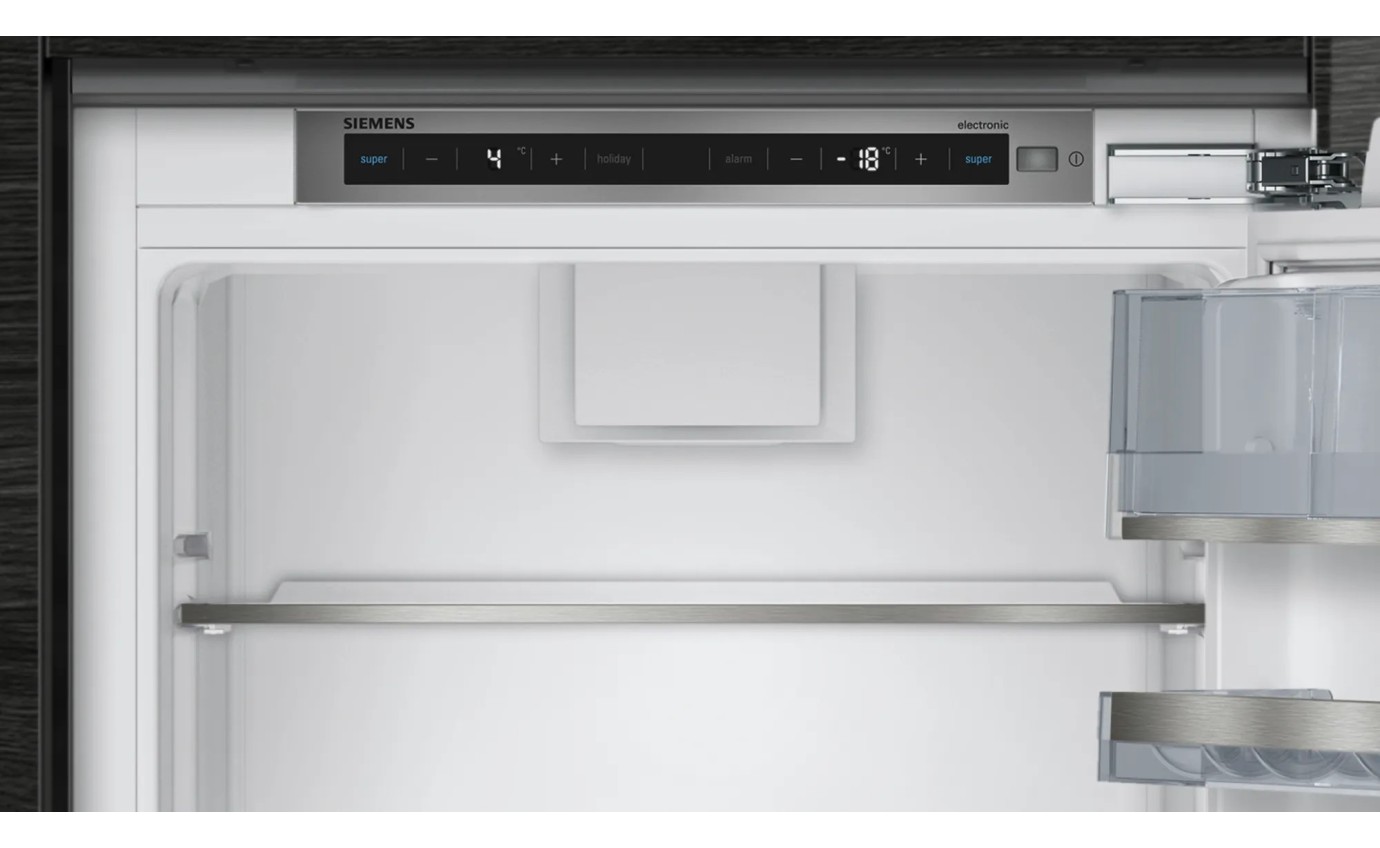 Siemens iQ500 254L Built-in Fridge-Freezer with Freezer at Bottom KI86NAD30A
