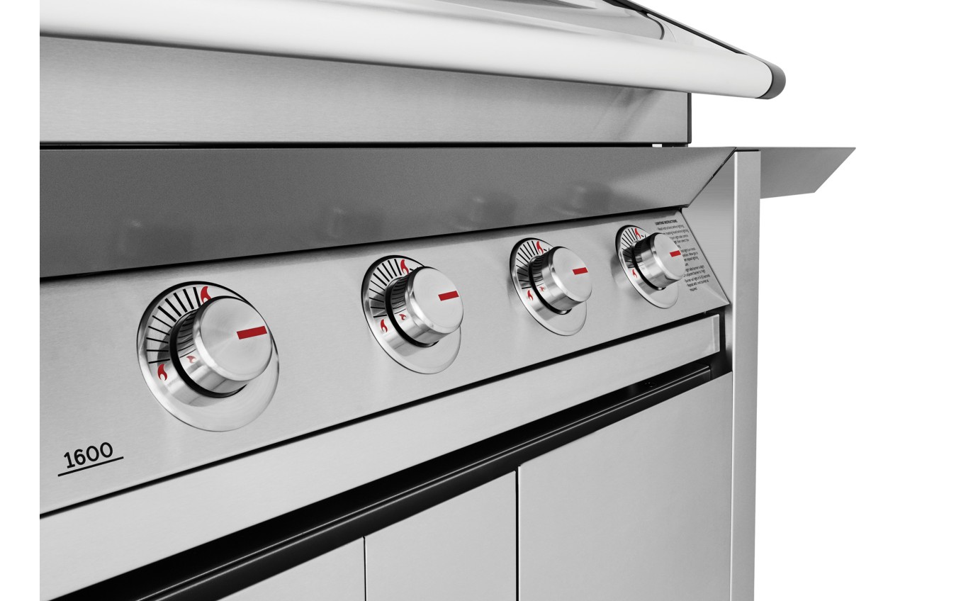 BeefEater 1600 Series 5 Burner BBQ & Trolley BMG1651SA