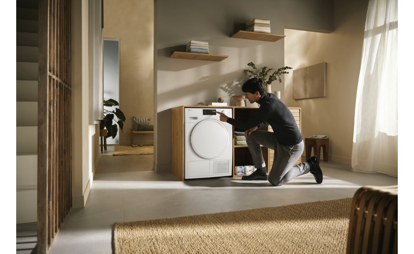Miele 8kg Heat Pump Dryer TWC220WP