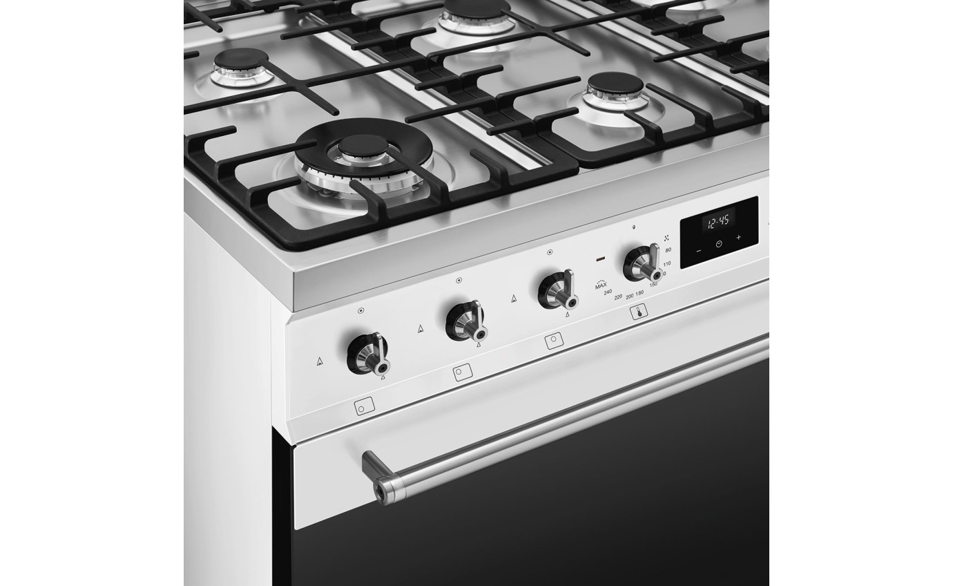 Smeg white freestanding oven clearance