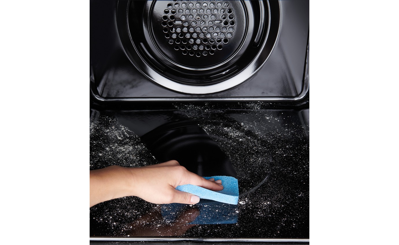 Westinghouse 60cm Multifunction PyroClean Oven with AirFry (Stainless Steel) WVEP6716SD