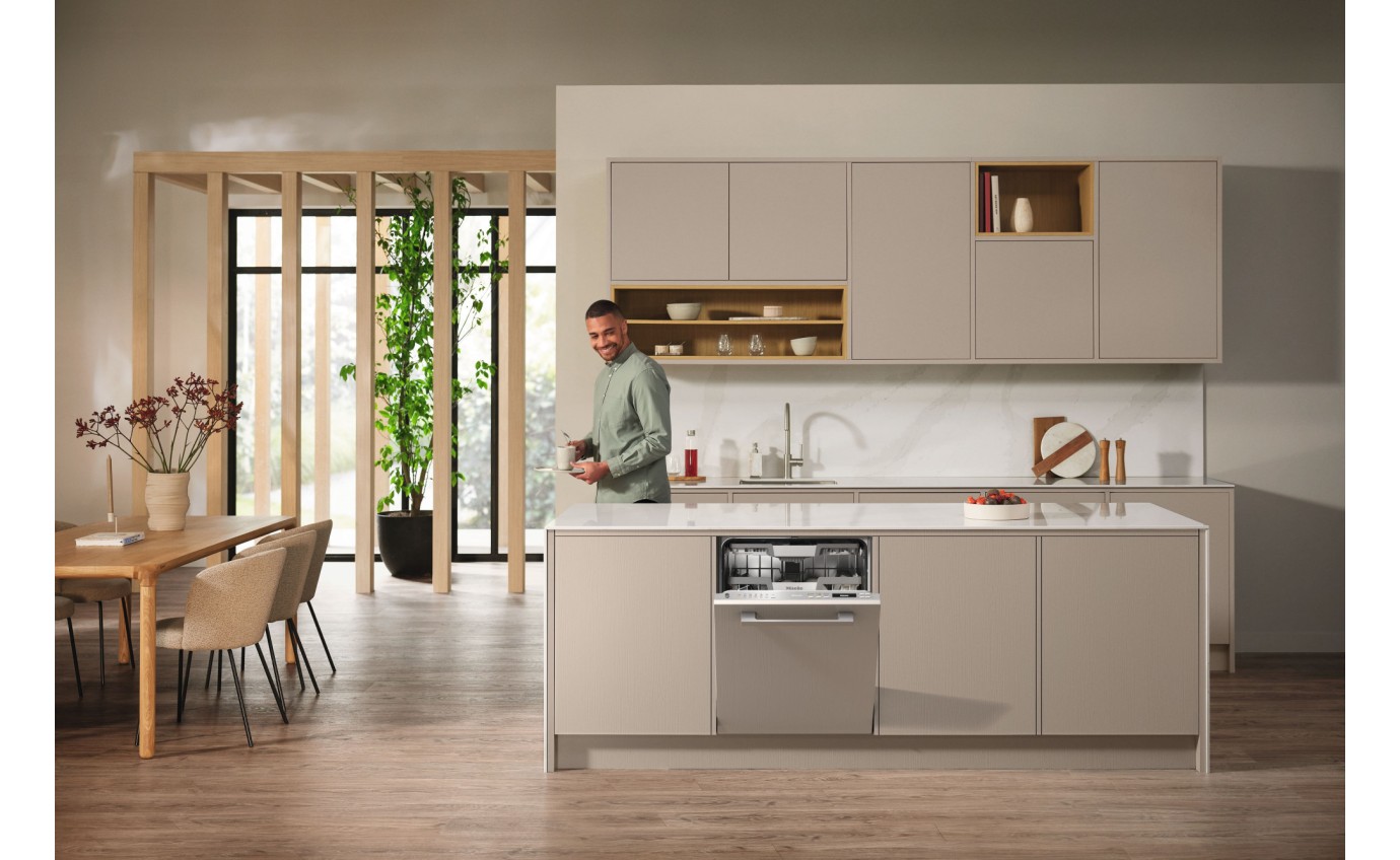 Miele 60cm Fully Integrated Dishwasher XXL with AutoDos G7185SCVIXXL