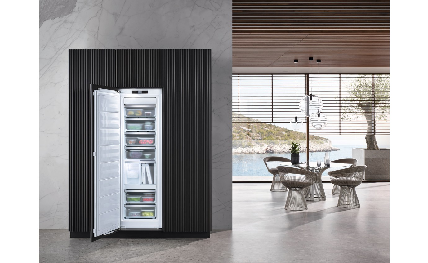 Miele 213L Integrated Upright Freezer FNS7794E