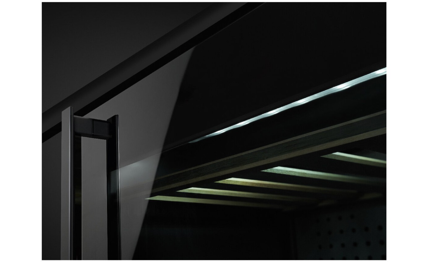 Smeg 82cm Dolce Stil Novo Built-In Wine Cooler (Black) CVI638RN3