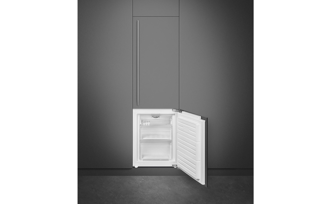 Smeg 265L Universale Integrated Bottom Mount Refrigerator SABI256BM