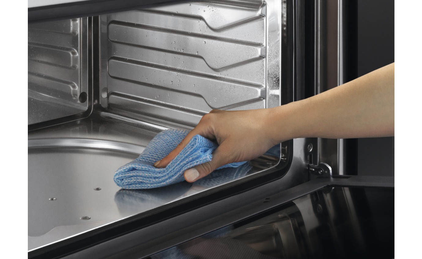 Fisher & Paykel 60cm Series 9 Contemporary Compact Combi-Steam Oven OS60NDB1